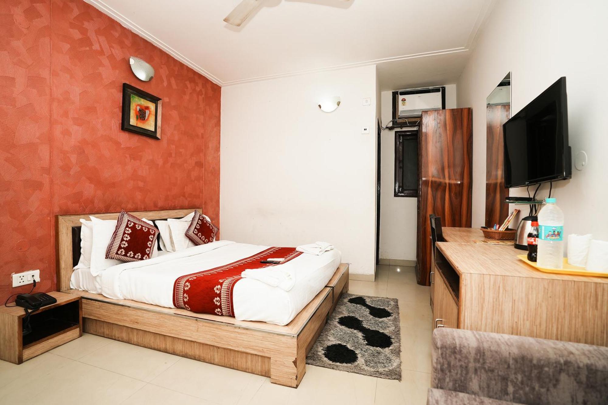 Hotel Om Paradise Near Igi Delhi Airport Neu-Delhi Exterior foto